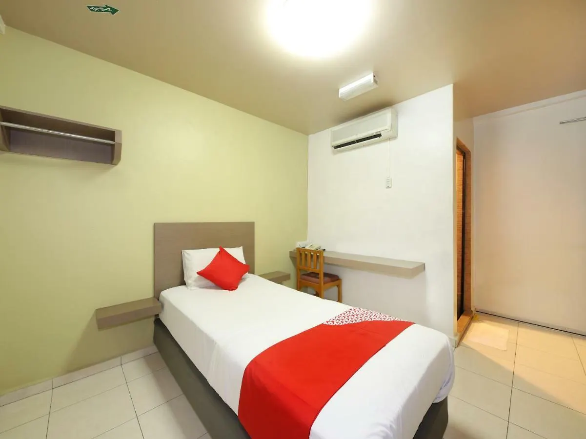 Oyo 434 Marbella Hotel Johor Bahru 2*,  Malaysia